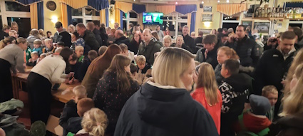 Knobeln am Vereinsheim Knobeln